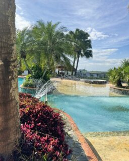 📍Jamundi, Valle del Cauca.

Pasadias
Alojamiento
Restaurante

#LagoGrandeHotel  #HotelCampestre #PlanesCercaDeCali #HotelesValleDelCauca #ValleDelCauca