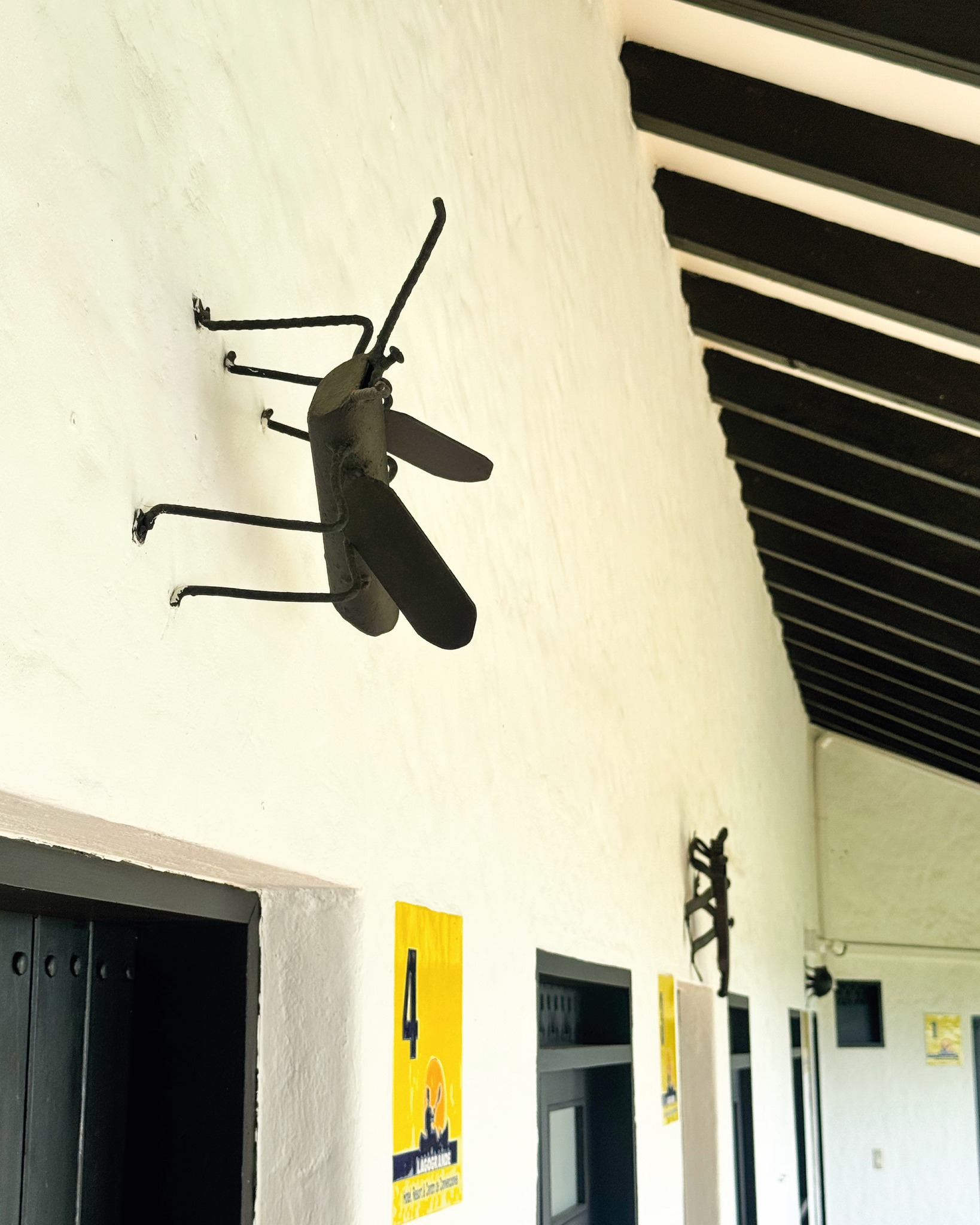 Aquí cada habitación tiene guardián propio...para recordarte que los detalles
también dan la bienvenida.

.
.
.
#LagoGrandeHotel  #HotelCampestre #PlanesCercaDeCali #HotelesValleDelCauca #ValleDelCauca