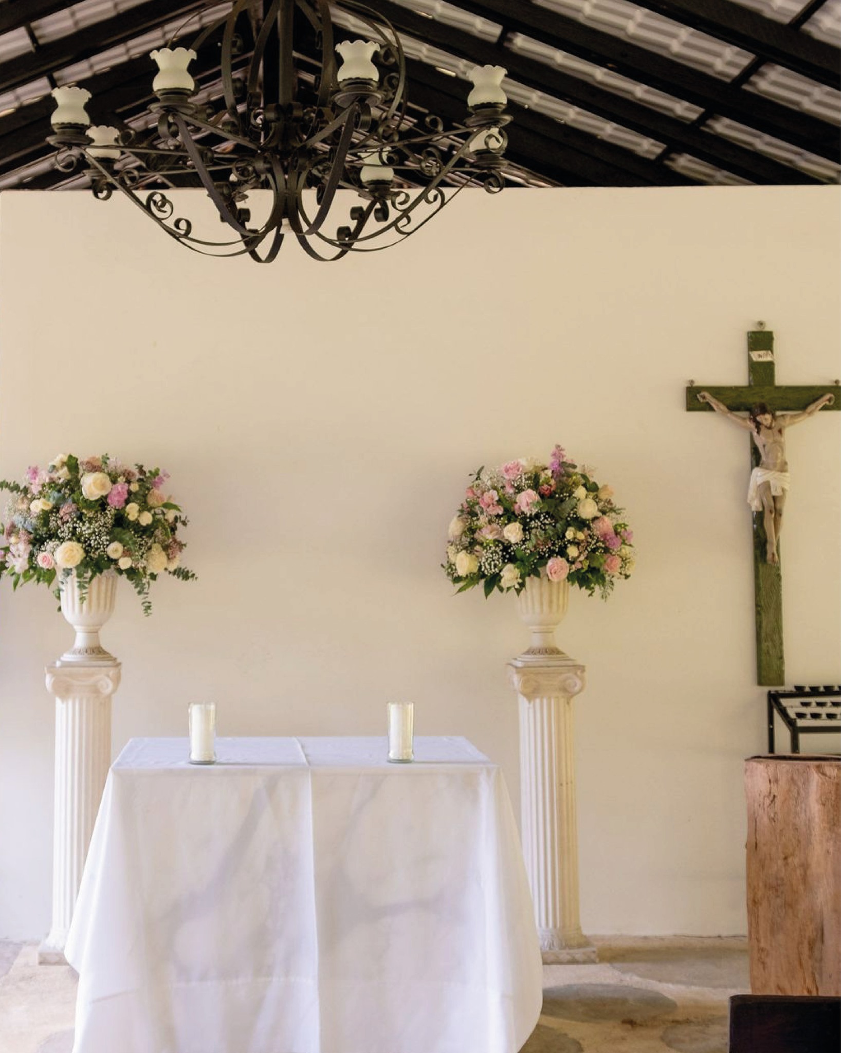 Celebra tus momentos más importantes en un lugar diseñado para recordarlos siempre. 

Bodas, ceremonias y eventos con un toque de elegancia natural.
Descubre nuestra capilla. ✨  Agenda tu fecha.

www.lagograndehotel.com